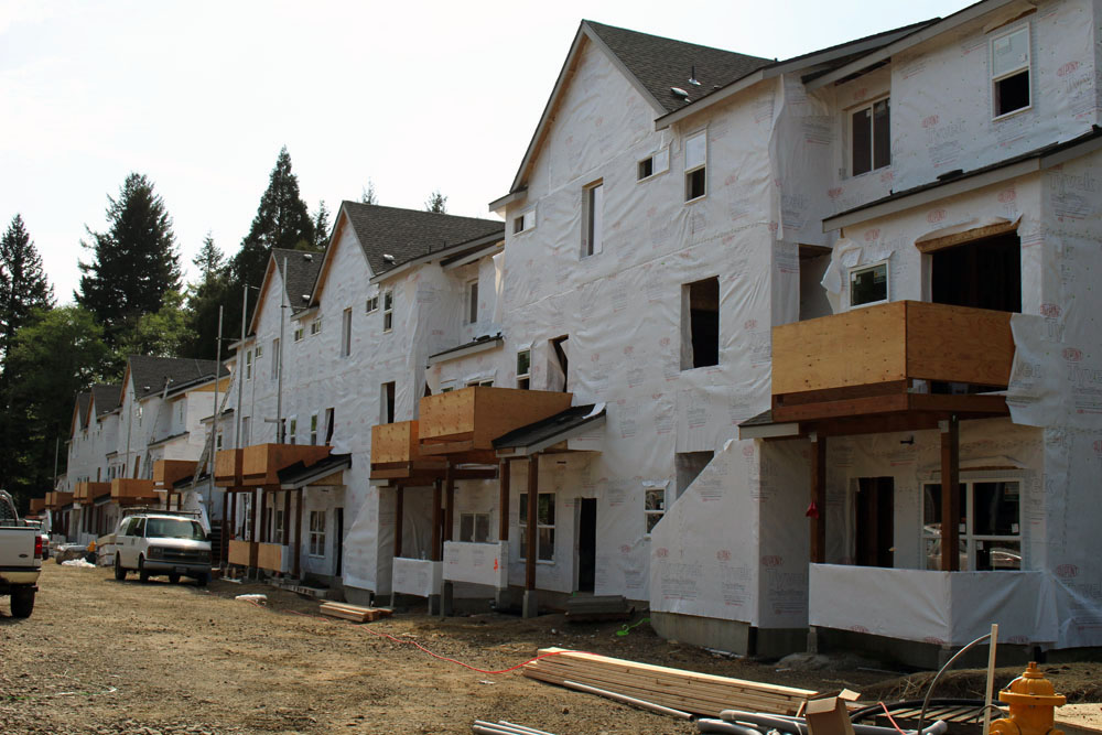 113th Avenue Apartments - Slide 9