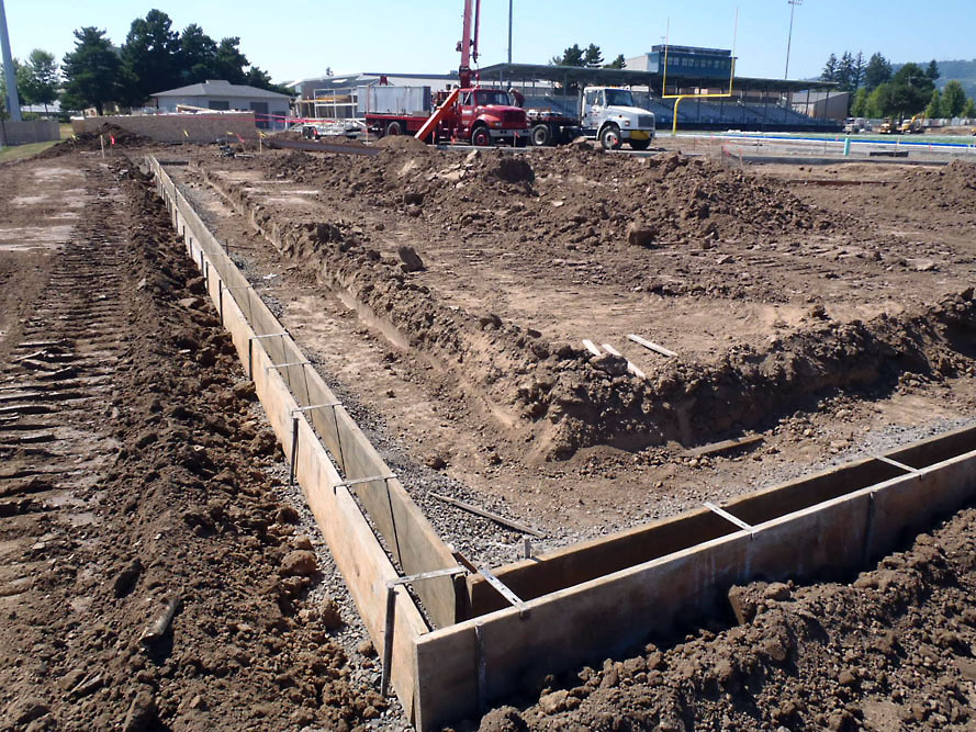 Newberg High School - Track and Field - Slide 28