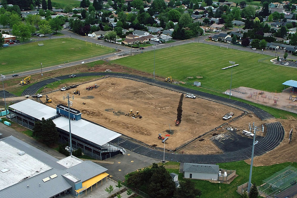 Newberg High School - Track and Field - Slide 9