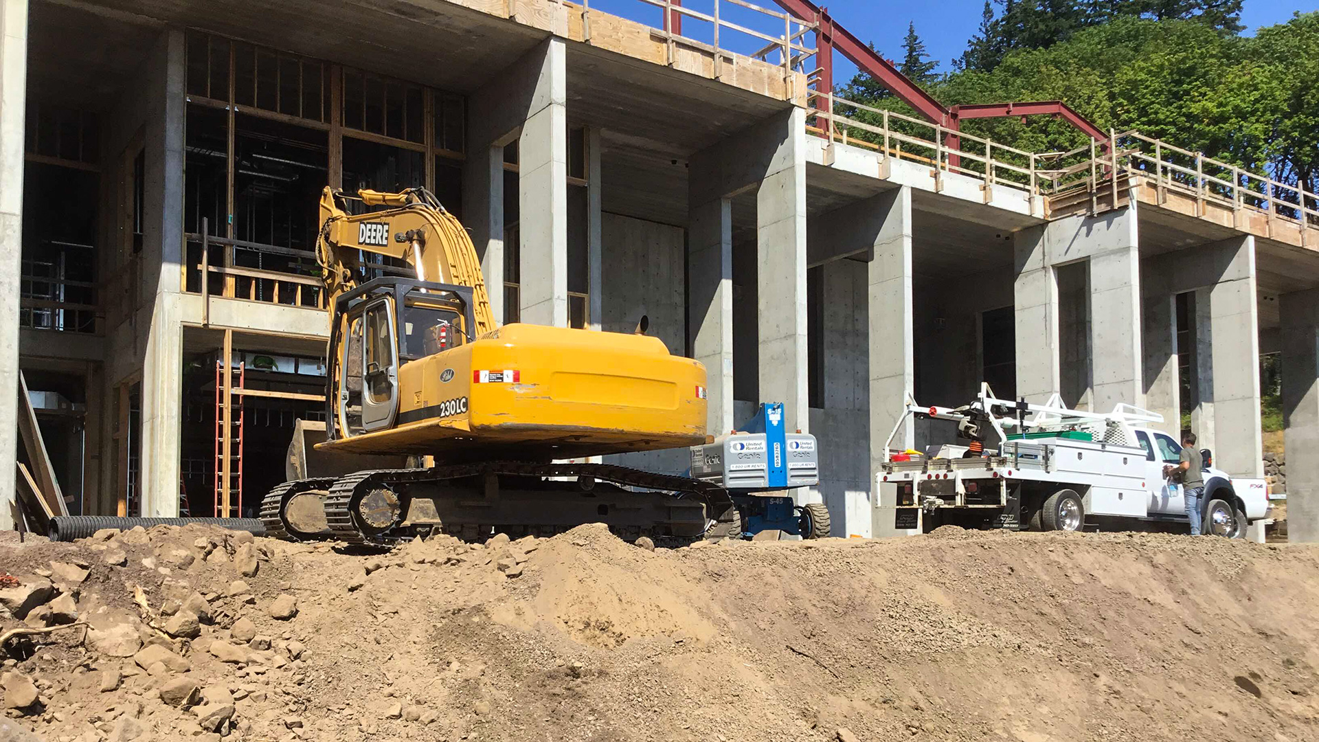 Evergreen Lodge - Slide 3